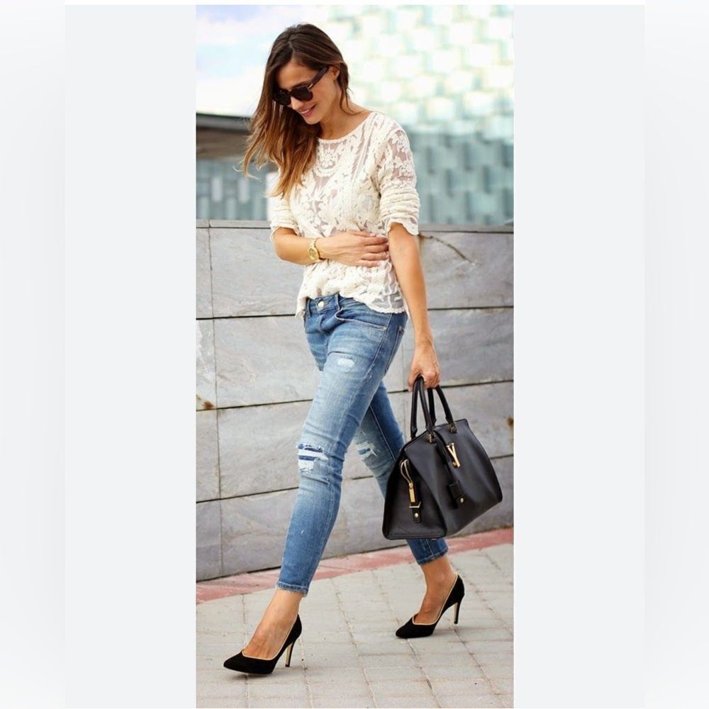 Xhilaration Top Blouse Long Sleeves Cotton Blend Lace